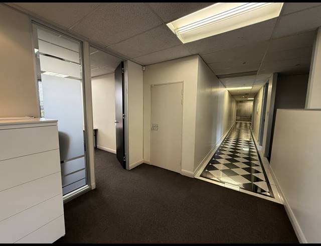 283M² OFFICE TO LET IN ROSEBANK